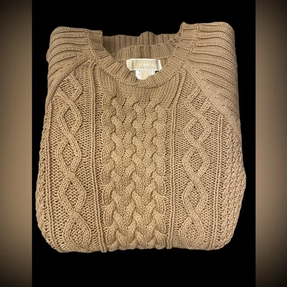 Beautiful Michael Kors Knit Sweater - Picture 3 of 5